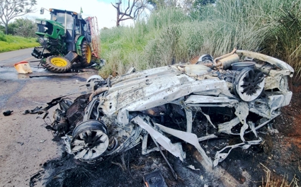 Tragédia batida entre trator e Fiat Palio mata mãe e filho iBom