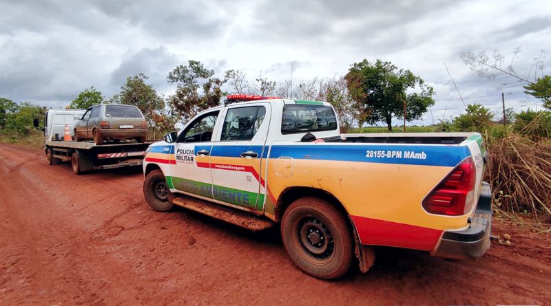 Polícia prendeu três homens pescando com tarrafa