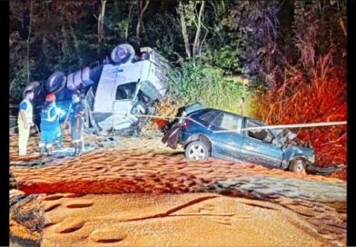 Tragédia: batida frontal mata criança e 2 adultos na BR-262