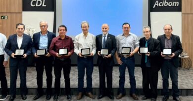 CDL Acibom faz 48 anos e homenageia ex-presidentes
